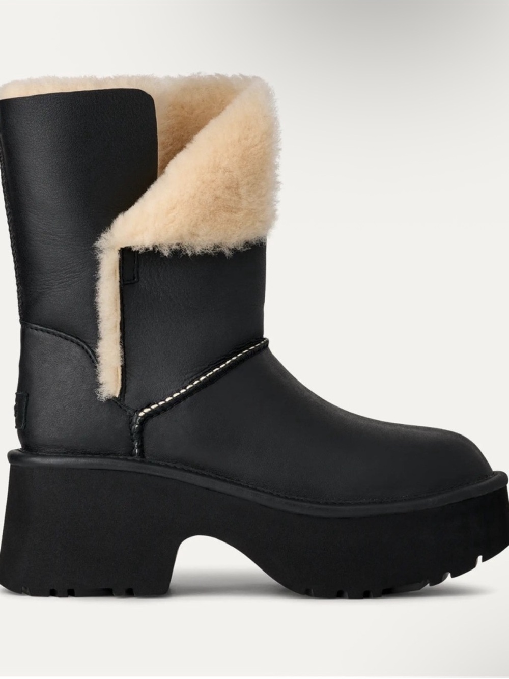 Ugg Esmee Platform Black Shearling-Lined Platform Winter Boot